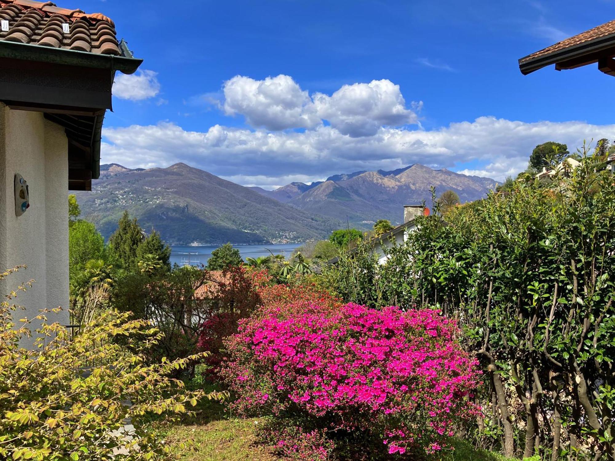 Casa Azalea Villa Luino Exterior photo